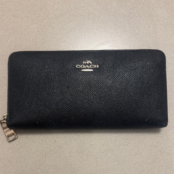 COACH Smooth Leather Slim Accordion Zip Wallet, Black - Picture 3 of 12